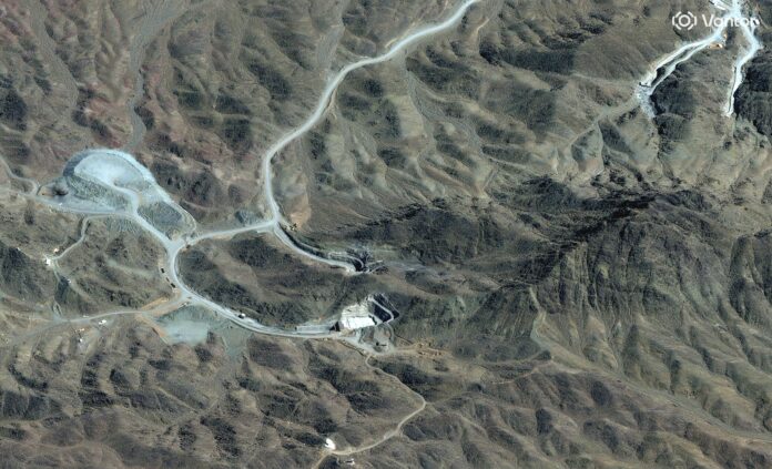 pickaxe mountain1.jpg