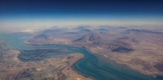 strait of hormuz r 1200x630.jpg