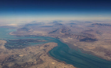 strait of hormuz r 1200x630.jpg