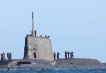 Βρετανικό πυρηνοκίνητο υποβρύχιο έφτασε στην Αραβική Θάλασσα – Είναι εξοπλισμένο με πυραύλους Tomahawk submarine grab 1200x630.jpg