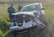 Λαμία: Δύο αυτοκίνητα συγκρούστηκαν μετωπικά – Στο νοσοκομείο τρεις τραυματίες troxaio lamia1 1200x630.jpg