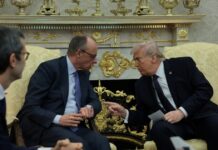 Ο Τραμπ διακόπτει τις εμπορικές συναλλαγές με Ισπανία: «Ο Στάρμερ και δεν είναι και ο Τσώρτσιλ» – «Επιτέθηκα στο Ιράν γιατί θα μας χτυπούσαν» trump merz 1200x630.jpg