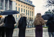 Καιρός αύριο: Βροχές, καταιγίδες και άνεμοι σε Ιόνιο και δυτικά ηπειρωτικά vroxi2 1200x630.jpg