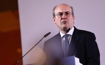 Κwstis Xatzidakis 1.jpg