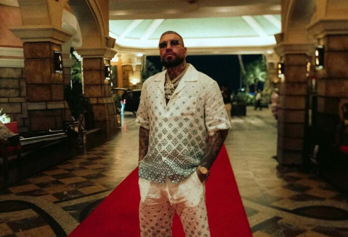 00c4c1cf6233df7f9406d832028328f7 L.jpg