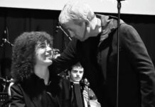 0e0fc743c1862243f135a3708dbf8f8e XL.jpg