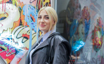 16785a55811f6a6e5ddfe3c6064675a7 L.jpg