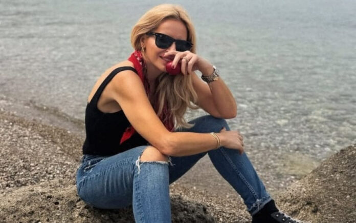 23199b71decca4372a1d841fcbeeb7d4 L.jpg