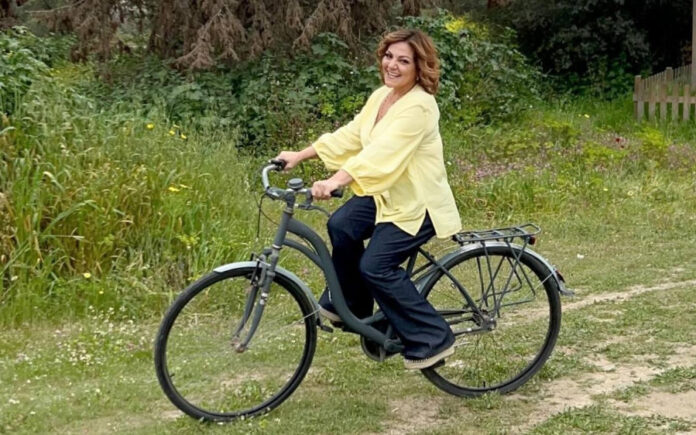 388279443bc00300517f894d769bc39a L.jpg 388279443bc00300517f894d769bc39a L.jpg