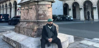 39a6f65445cce5aaa52c6f6bd867cffb L.jpg