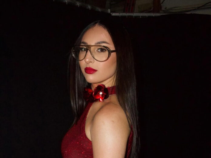 431f5b5e73d73e15bc36109e468344f0 XL.jpg