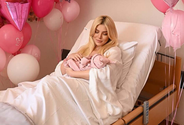 4730c86cefc8ff4b452624d345cc8267 XL.jpg 4730c86cefc8ff4b452624d345cc8267 XL.jpg