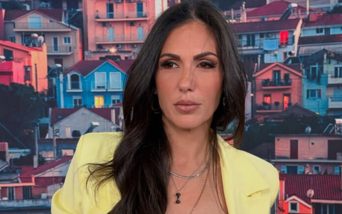 4b244ee5037cb79a43de61458b66401b XL.jpg