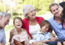 Γιατί να μην πιέζεις το παιδί σου να αγκαλιάζει συγγενείς 5415641561456.jpg