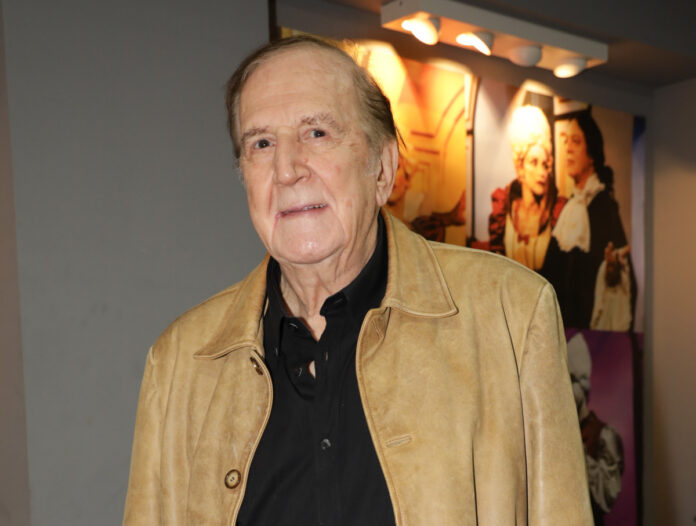 558dec7d1f5ee14b62330b85060d15d7 XL.jpg