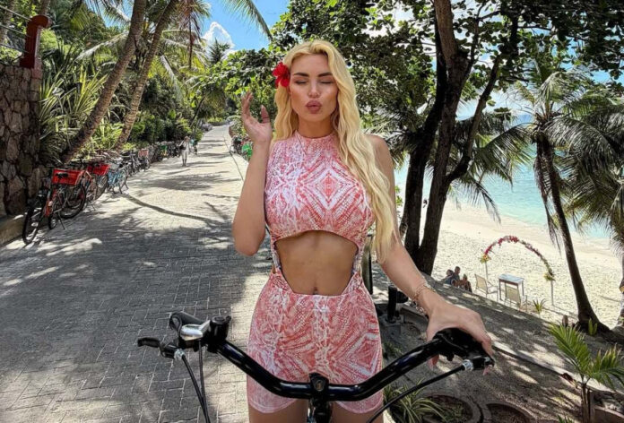 641201d139262871f1c8d6ecca9407b7 L.jpg