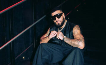 8037d7f47061ef0b6d6bbb85f1f10bd0 L.jpg