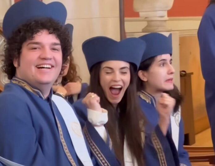 81f06a9ab83dfc6c414403263eb1da05 XL.jpg