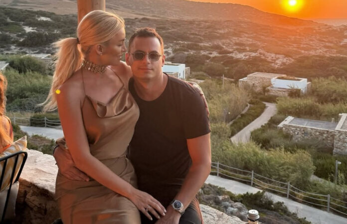 824a68bb16caa370dc22c189c9579557 L.jpg