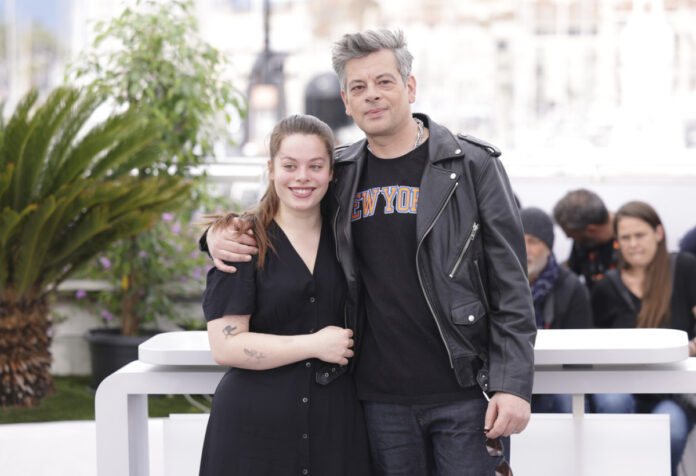 9259571b7fd3a320c36c8b7a7ae4e6a7 XL.jpg