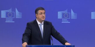 Apostolos Tzitzikostas.jpg