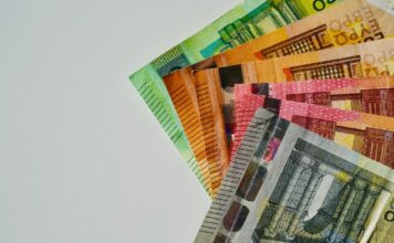 Elaxisto Eggyimeno Eisodima 1.jpg