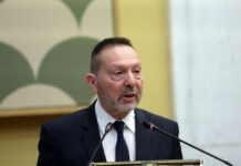 Giannis Stournaras 1 2.jpg