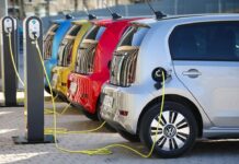 Kinoumai ilektrika 1 1.jpg