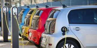 Kinoumai ilektrika 1 1.jpg