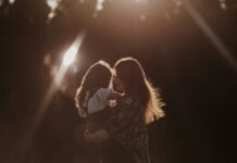 Ntantades tis geitonias 1 1.jpg