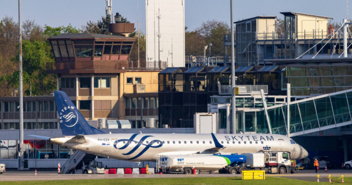 aeroplano reuters 1200x630.jpg