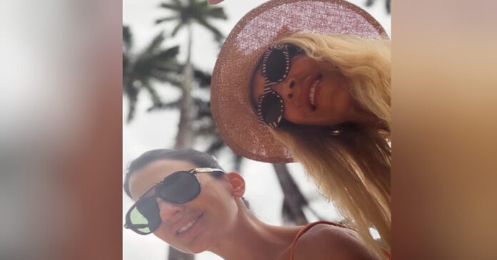 anna vissi dhmhtra kousta 1200x630.jpg