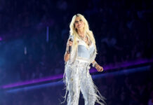 Η Άννα Βίσση έριξε αυλαία στο Hotel Ερμού μετά από 10 χρόνια: Το φιλί στον Καρβέλα και η συναυλία στο ΟΑΚΑ anna vissi ndp 1200x630.jpg