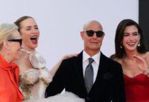 anne hathaway meryl streep emily blunt and stanley tucci 1200x630.jpg