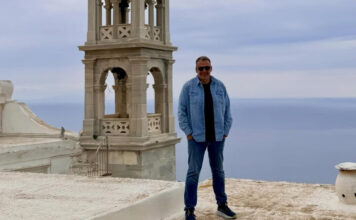 b7e88cfa419f538c1d586542ab0b981f XL.jpg