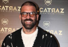 Δημήτρης Αλεξάνδρου – Ρία Ελληνίδου: Το κατοικίδιο φίδι του επιχειρηματία τυλίχτηκε γύρω από την τραγουδίστρια – Δείτε βίντεο dimitris alexandrou5 1200x630.jpg