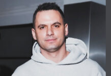 e0ab3e6ef45b5403fcc8382065b8c736 XL.jpg