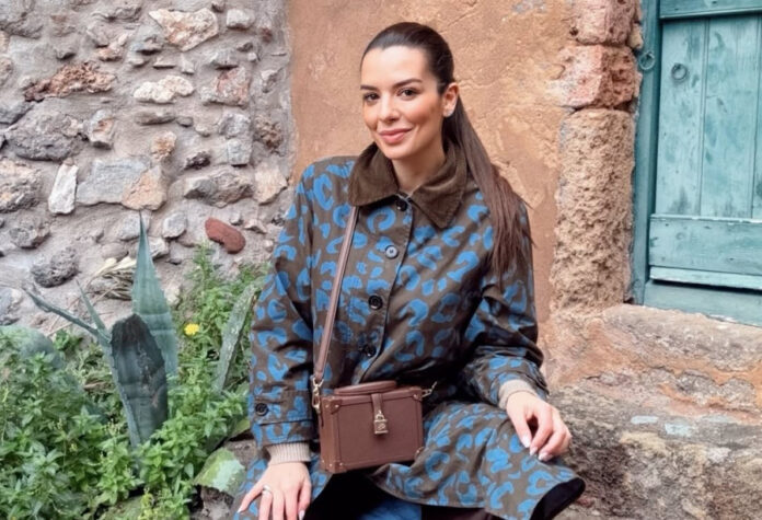 eb60310b10298d4b0f9285029f9c37ca L.jpg