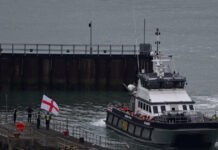 england border migrants reuters 1200x630.jpg