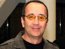 f1e0fbd1b5daf8c04526bdb0a3f7dd4f XL.jpg