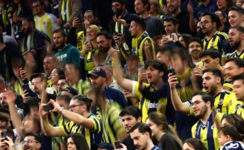 fenerbahce fans 1200x630.jpg