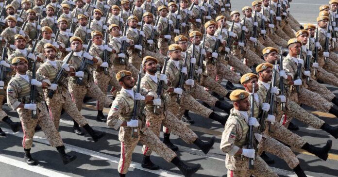 frouroi ths epanastashs r 1200x630.jpg