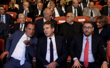 georgiadis xrisoxoidis androulakis 1200x630.jpg