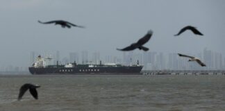 hormuz reuters 1 1200x630.jpg