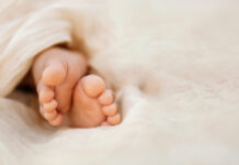 Ηλεία: Τρεις μήνες έκαιγαν, δάγκωναν και χτύπαγαν το 10 μηνών βρέφος – «Φοβόμουν τον σύντροφό μου», λέει η μητέρα του istock 1455070461 1200x630.jpg