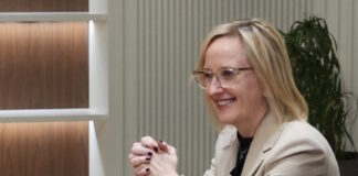 julie davis 29042026 1200x630.jpg