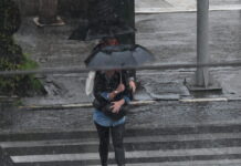 Καιρός αύριο: Μεγάλο Σάββατο με συννεφιά, βροχές και χιόνια στα ορεινά – Ποιες περιοχές θα επηρεαστούν kairos kataigides 1200x630.jpg