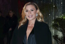 Η Κατερίνα Καραβάτου έβαψε πασχαλινά αυγά με τα παιδιά της και αναπόλησε το παρελθόν με τη μητέρα της katerina karavatoy 1722026 1200x630.jpg