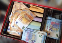 katerini plasta xartonomismata 2 1200x630.jpg