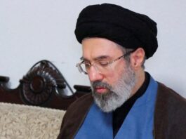 The Times: Ο Μοτζτάμπα Χαμενεΐ νοσηλεύεται χωρίς τις αισθήσεις του εδώ και εβδομάδες – Δεν είναι σε θέση να κυβερνήσει khamenei65 1200x630.jpg